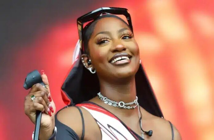 Singer Tems Wants A ‘God-fearing Man’